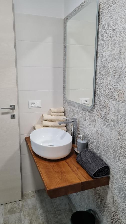 Luciae Domus Hotel Roccascalegna Buitenkant foto