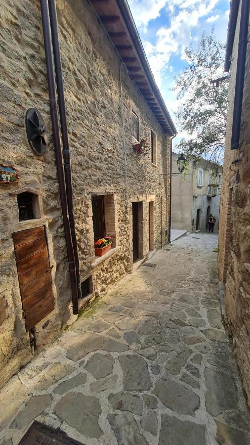 Luciae Domus Hotel Roccascalegna Buitenkant foto